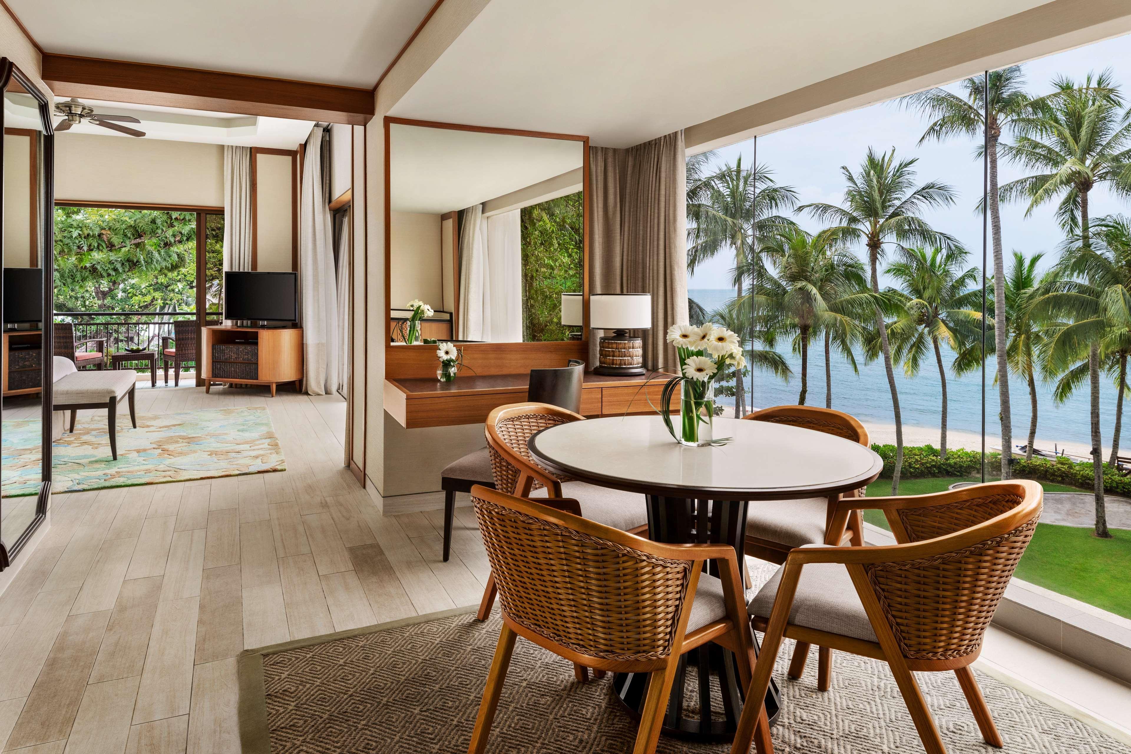 Shangri-La Rasa Sayang, Penang Batu Ferringhi Exterior foto A suite at the Westin Resort & Spa, Nusa Dua, Bali
